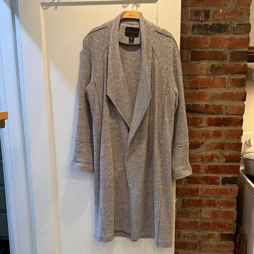 Tahari Gray Women's duster Cardigan Sweater with pockets